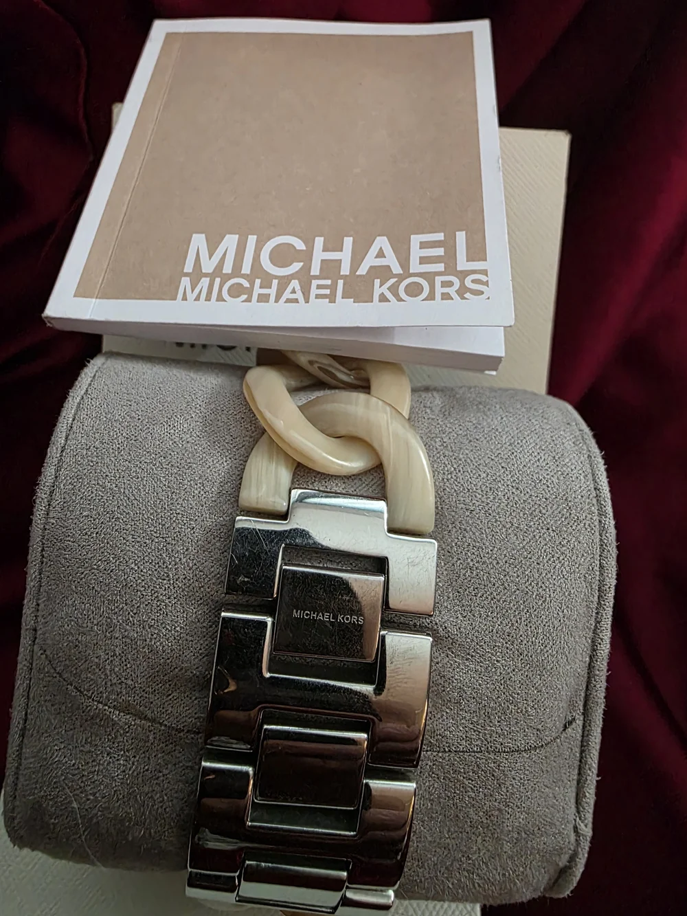 Michael Kors hand movement